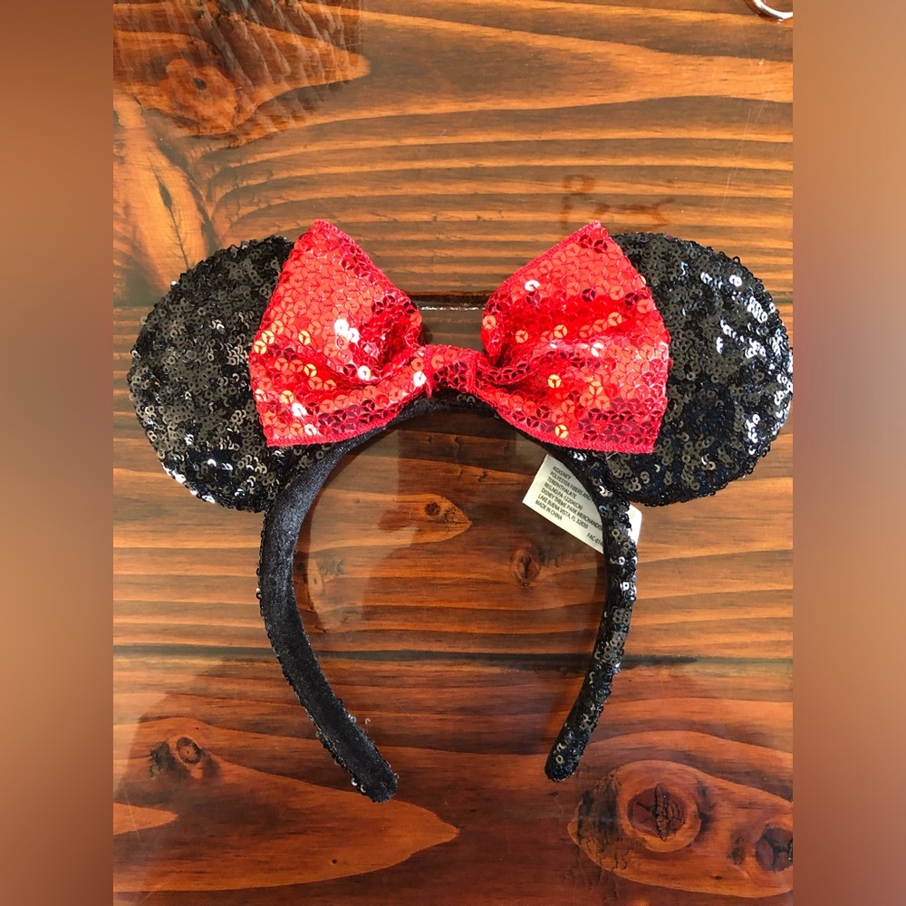 AUTHENTIC LIKE NEW DISNEY PARKS MINNIE MOUSE EARS